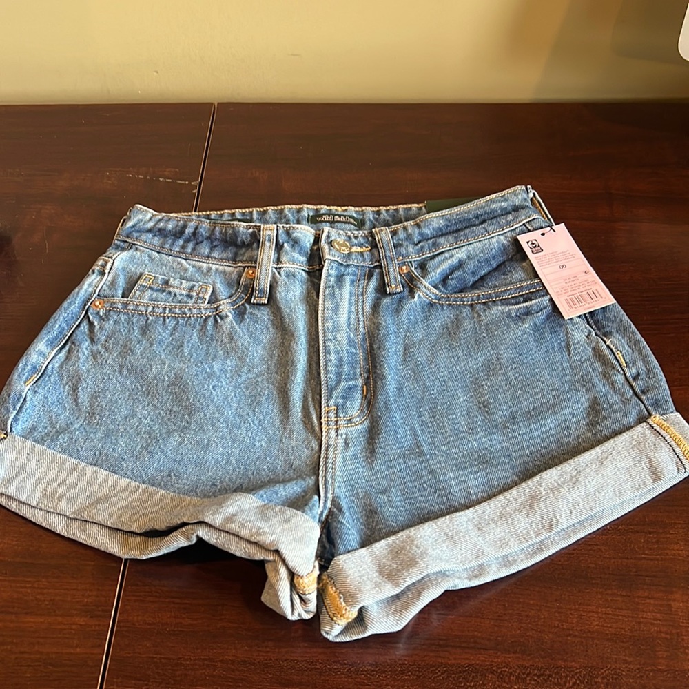 NWT 00 Wild Fable shorts